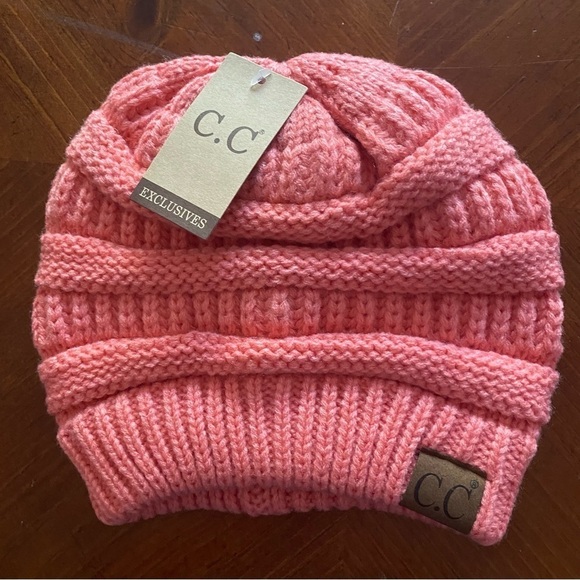 CC Beanie Coral Color - Picture 1 of 2